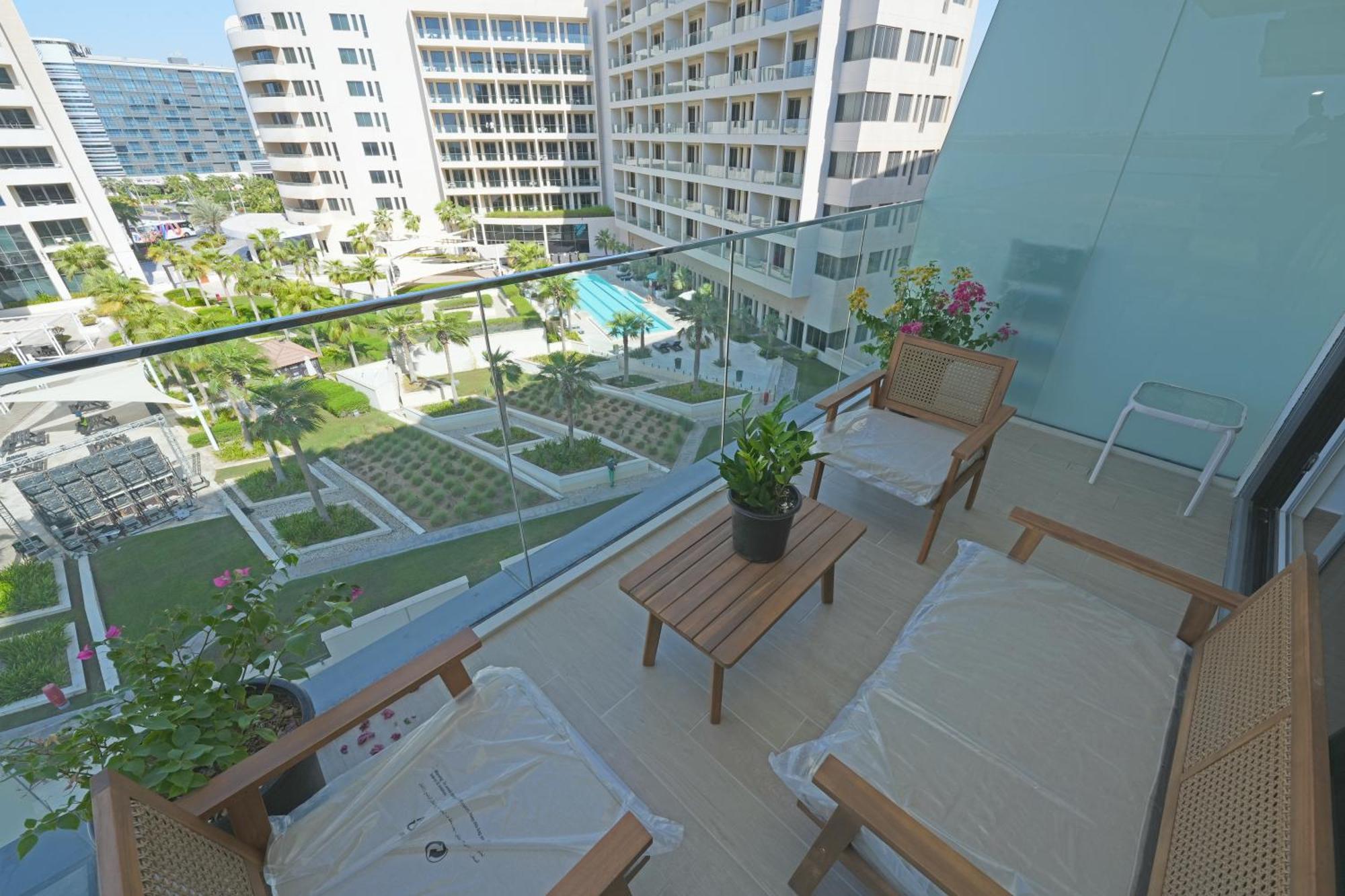 With Beautiful View Apartment